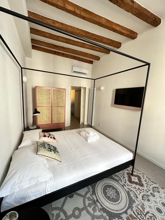 Milano Apartments Navigli Porta Genova Экстерьер фото